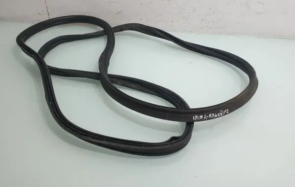 Seat Ibiza IV (6J,6P) Trunk rubber seal (body) 