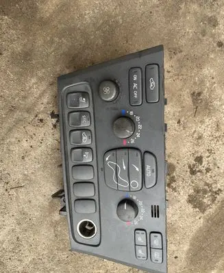 Volvo V70 Climate control unit