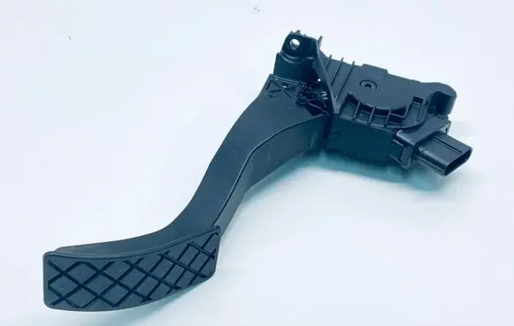 Volkswagen Golf VII Accelerator throttle pedal 5Q1723503H
