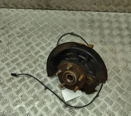 Nissan Leaf II (ZE1) Front wheel hub 400151KK0A