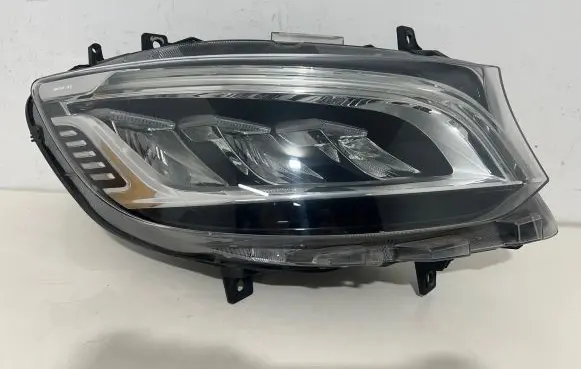 Mercedes-Benz Sprinter W907 W910 Headlight/headlamp A9109067200