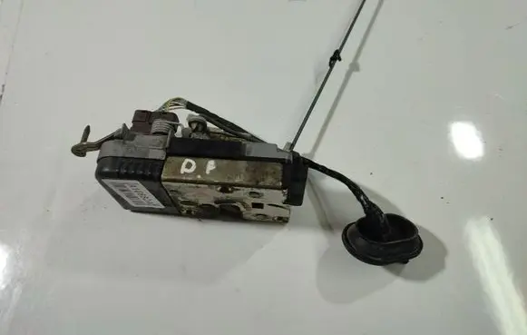 Citroen C8 Front door lock 