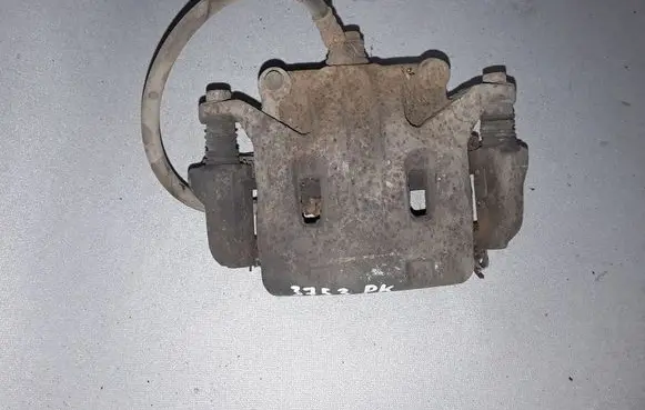 Nissan Navara Front brake caliper 41011EB32A