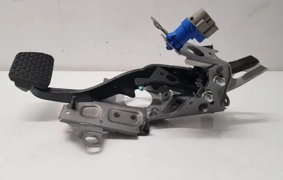 Ford Puma Brake pedal 