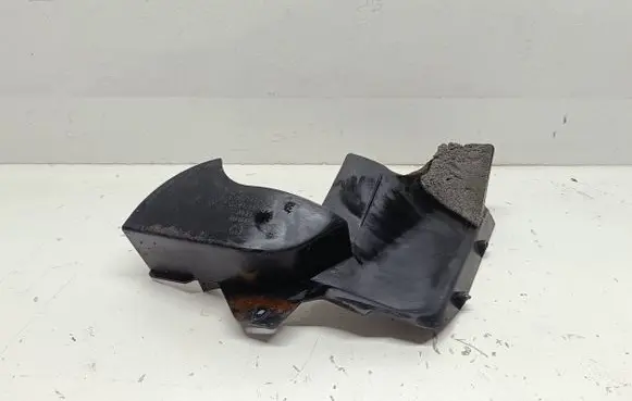 Volkswagen Multivan T5 Front underbody cover/under tray 7H5863189A