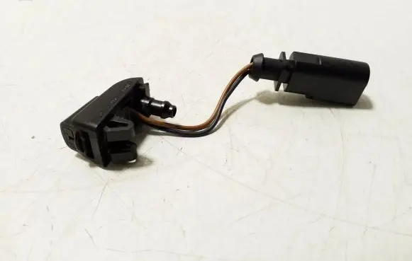 Skoda Kamiq Windshield washer spray nozzle 1Z0955986 1J0973802