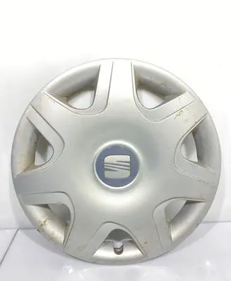 Seat Altea XL R16 wheel hub/cap/trim 5P0601147F