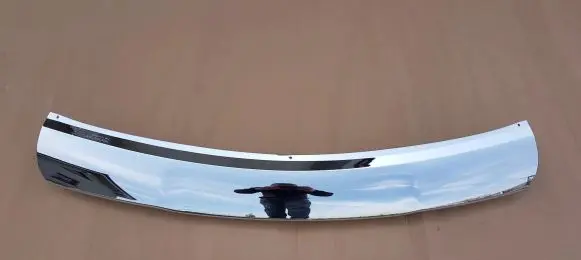 Nissan Note (E12) Front bumper upper radiator grill