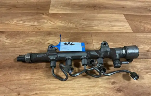 Mercedes-Benz E W212 Fuel main line pipe A6510700495 R9144Z240A