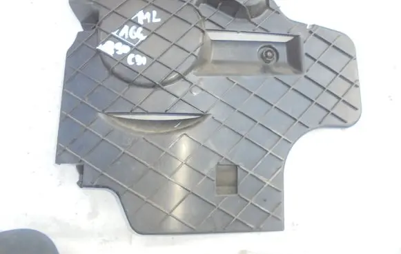 Mercedes-Benz ML W166 Timing belt guard (cover) A6510100175