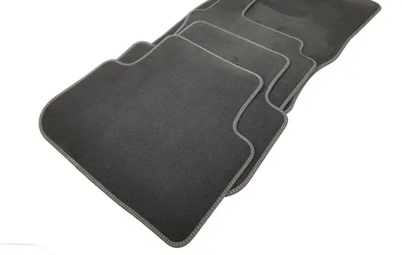 Volkswagen Golf V Car floor mat set 518863011