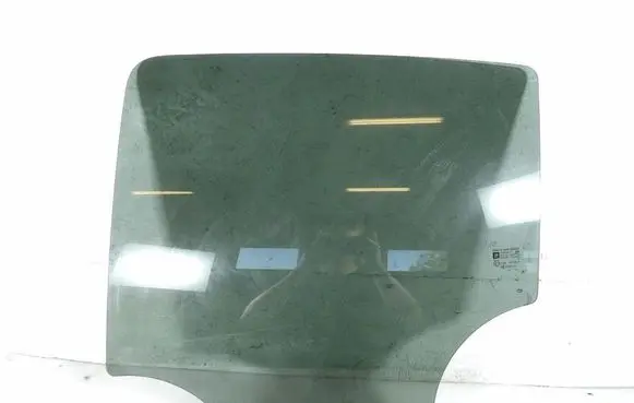 Opel Mokka X Rear door window glass 43R-004654