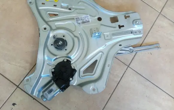 Hyundai ix35 Front door window regulator with motor 824802Y030 813202Y020 NE70646