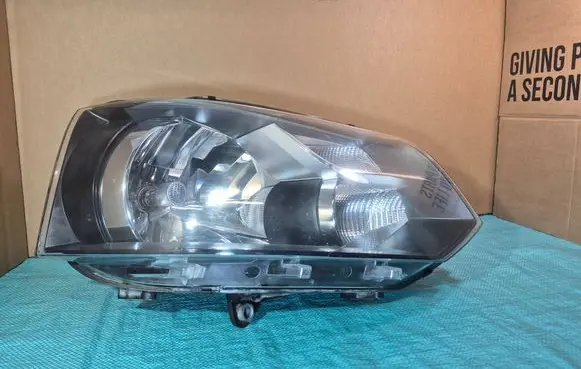 Volkswagen Transporter - Caravelle T5 Headlight/headlamp 7E1941016H
