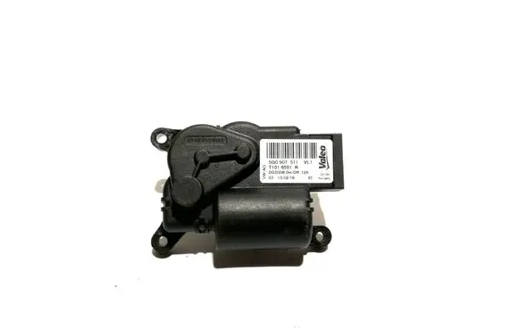Audi Q2 - Air flap motor/actuator 5Q0907511 DGD308 T1016551R