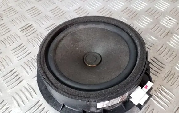 KIA Sorento Front door speaker 963302P800