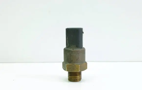 Coolant temperature sensor