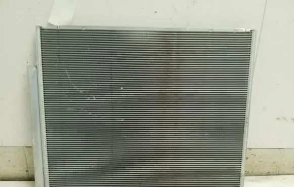 A/C cooling radiator (condenser)