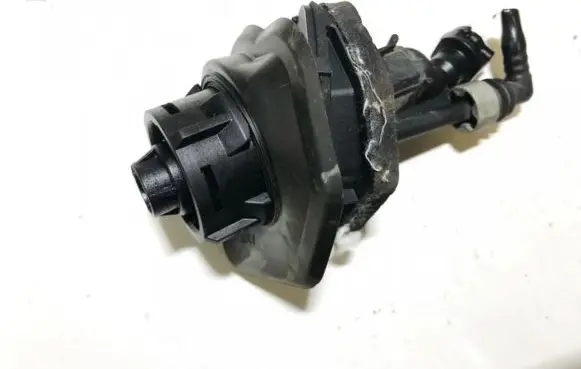 Ford Focus Clutch master cylinder kg19300