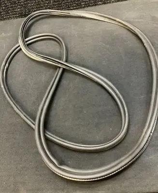 Audi e-tron Rubber seal front coupe door 4K0827705