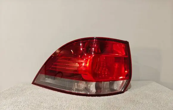Volkswagen Golf VI Rear/tail lights 