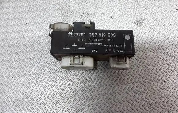 Volkswagen Sharan Coolant fan relay 357919506