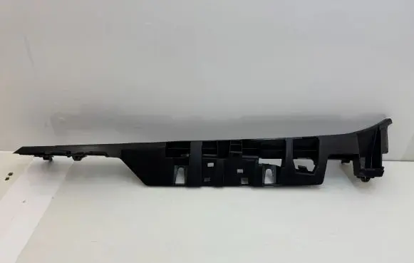 Peugeot 5008 II Front bumper mounting bracket 9811348680