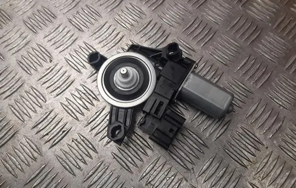 BMW 2 Active Tourer U06 Rear door window regulator motor 5A18F13