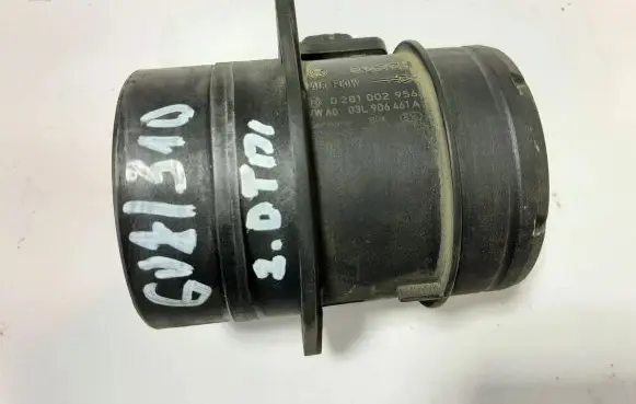 Skoda Superb B6 (3T) Mass air flow meter 03L906461A