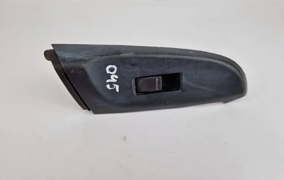 Nissan Almera N16 Electric window control switch 82960BM700RH
