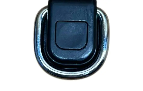BMW 5 F10 F11 Tie down hook / loop 7146024