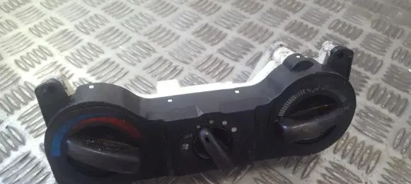 Mitsubishi Galant Climate control unit