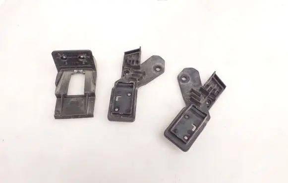 KIA Soul Headlight/headlamp mounting bracket 