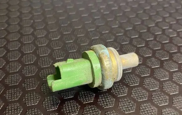 Coolant temperature sensor