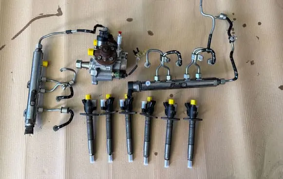 Land Rover Range Rover L405 Fuel injection system set 0445010821 0445115053 FW939K546AB