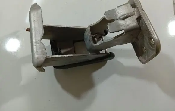 Peugeot Expert Tailgate/trunk/boot hinge 