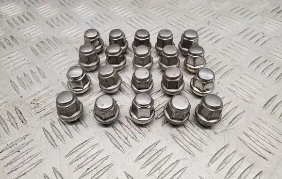 Chrysler Pacifica Nuts/bolts 
