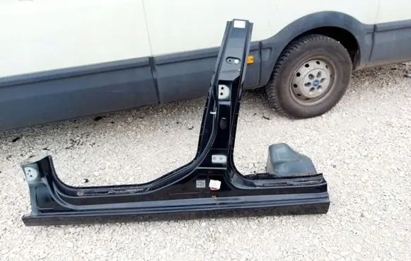 Citroen C4 II Sill