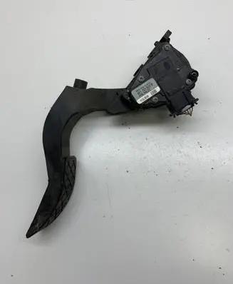 Audi A4 S4 B6 8E 8H Accelerator throttle pedal 8E1721523B 6PV00837601