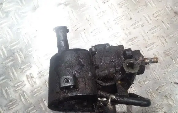 Mazda 626 Power steering pump g54532600a