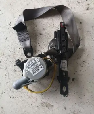 KIA Sedona Front seatbelt 888104D900
