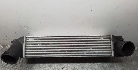 BMW X1 E84 Intercooler radiator 7624146
