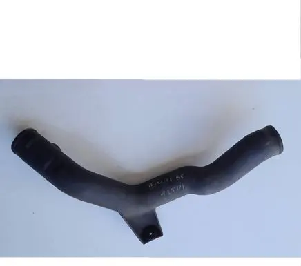 Volkswagen PASSAT B4 Intercooler hose/pipe 357145834