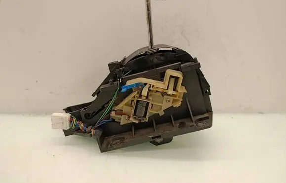 Nissan Murano Z50 Gear shifter/selector PA66GF33