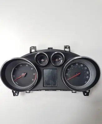 Opel Mokka Speedometer (instrument cluster) 95316674 554663731