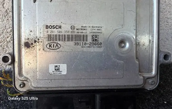 KIA Ceed Engine control unit/module 391102B660