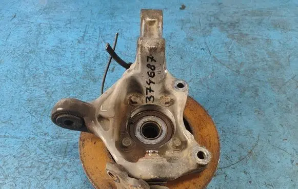 Toyota Prius (XW30) Rear wheel hub spindle/knuckle 4320247030