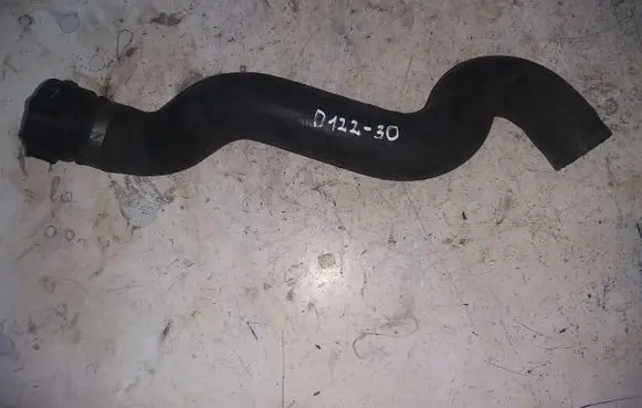Volvo XC90 Engine coolant pipe/hose 30741048
