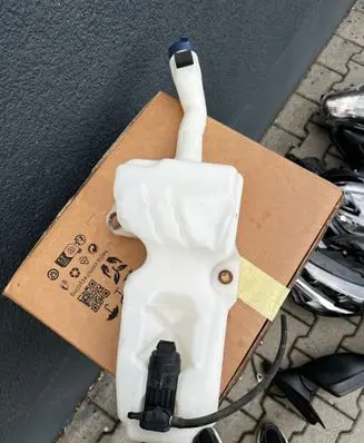 Fiat Panda III Windshield washer fluid reservoir/tank C586