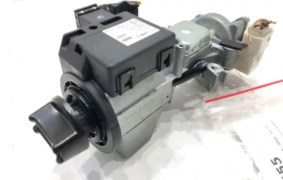 Suzuki Swift I Ignition lock 3397062J00